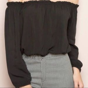 Brandy Melville off the shoulder top